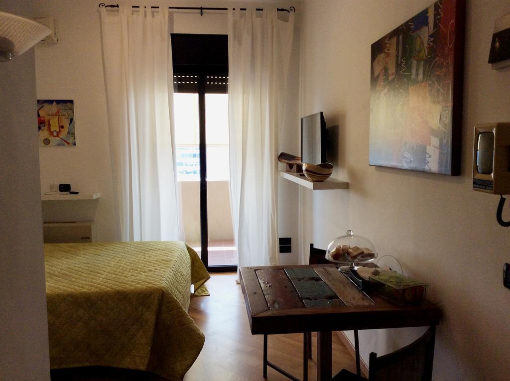 Casa Tridente Lägenhet Bari Exteriör bild